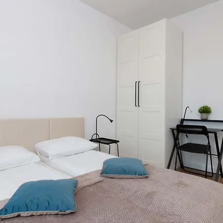 Διαμέρισμα Family In With Parking And Playground By Renters *