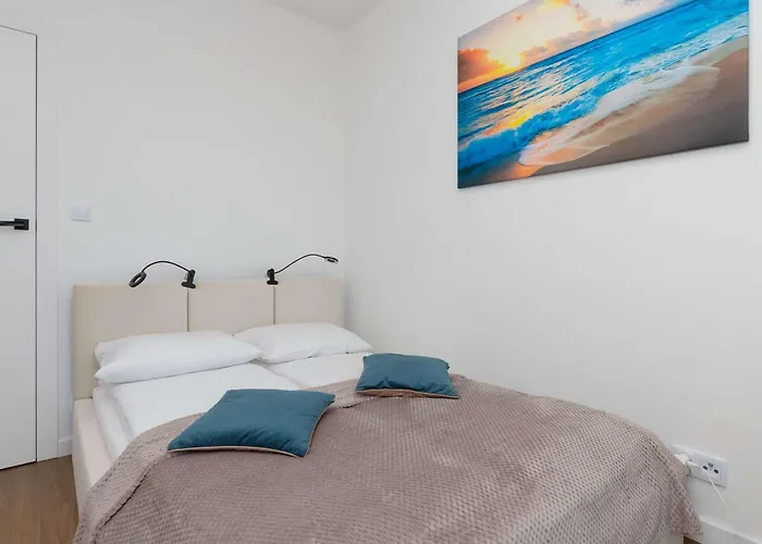 Family In With Parking And Playground By Renters *